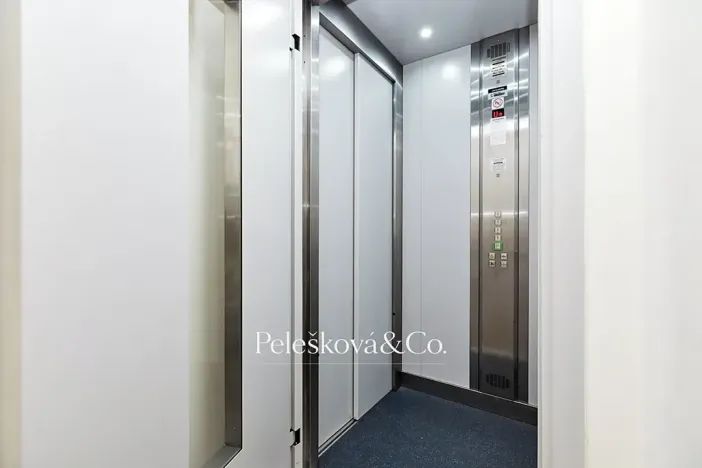 Pronájem bytu 4+kk, Praha - Bubeneč, Havanská, 177 m2