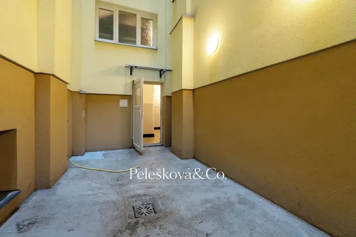 Prodej bytu 4+kk, Praha - Žižkov, Viklefova, 100 m2
