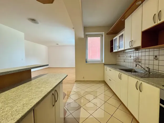 Pronájem bytu 2+kk, Zlín, Podlesí V, 69 m2
