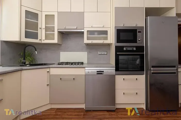 Prodej bytu 2+1, Karviná, Haškova, 54 m2