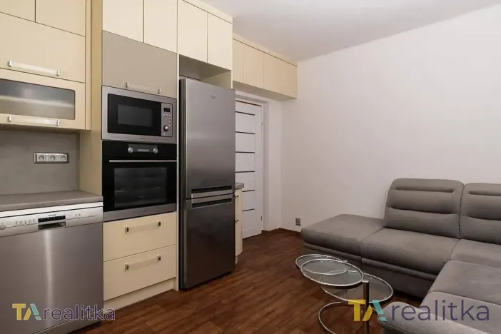Prodej bytu 2+1, Karviná, Haškova, 54 m2