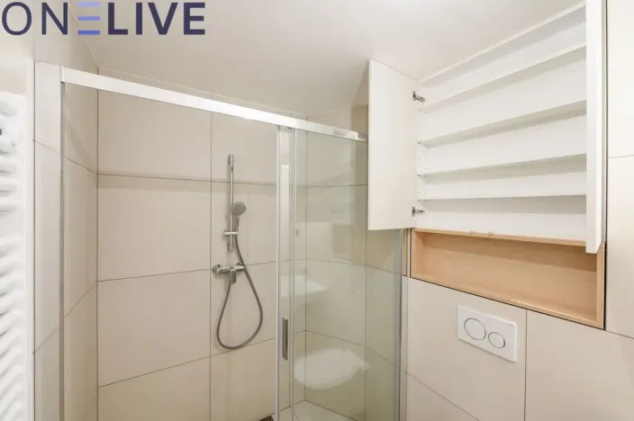 Pronájem bytu 1+kk, Praha, Krymská, 36 m2