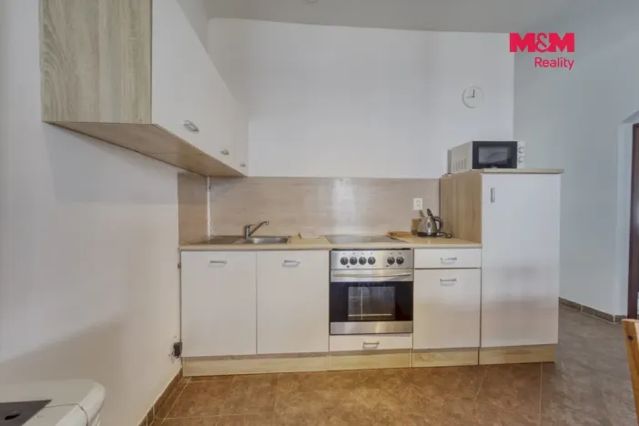 Prodej ubytování, Pňovany, 450 m2