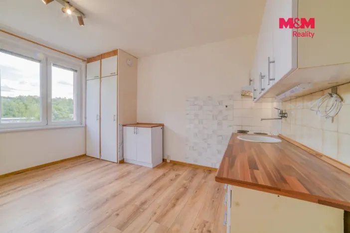 Pronájem bytu 1+1, Karlovy Vary - Rybáře, U Koupaliště, 36 m2
