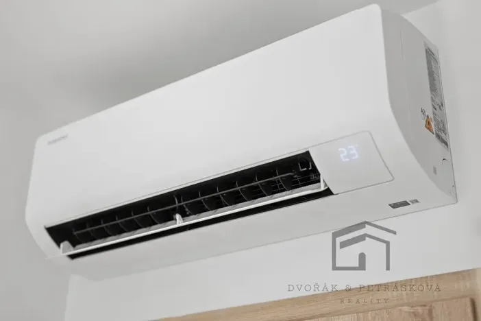 Pronájem bytu 2+kk, Praha - Nusle, U křížku, 36 m2
