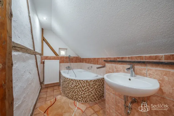 Prodej chalupy, Kraslice - Kostelní, 161 m2