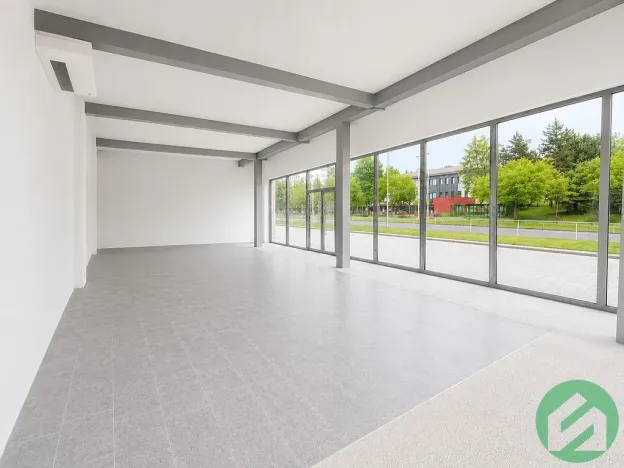 Pronájem obchodního prostoru, Praha - Strašnice, V olšinách, 120 m2