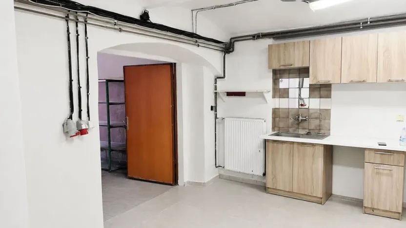 Pronájem výrobních prostor, Praha - Písnice, Putimská, 60 m2