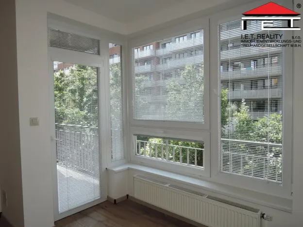 Pronájem bytu 3+kk, Praha - Vysočany, Kabešova, 82 m2