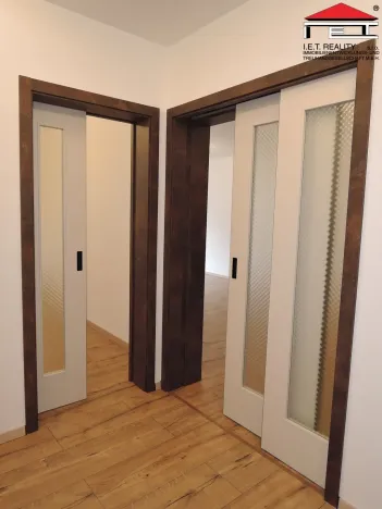 Pronájem bytu 3+kk, Praha - Vysočany, Kabešova, 82 m2