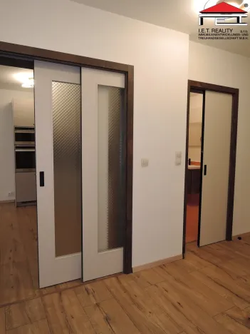 Pronájem bytu 3+kk, Praha - Vysočany, Kabešova, 82 m2