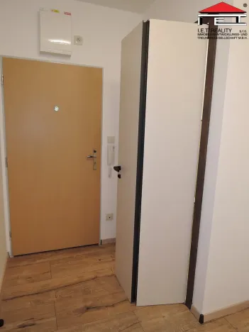 Pronájem bytu 3+kk, Praha - Vysočany, Kabešova, 82 m2