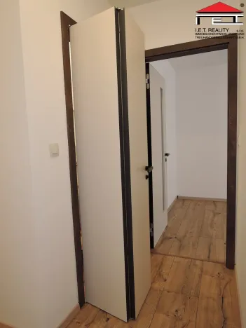 Pronájem bytu 3+kk, Praha - Vysočany, Kabešova, 82 m2