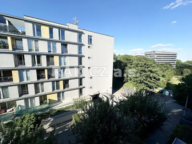 Pronájem bytu 3+kk, Praha - Prosek, Libočanská, 90 m2