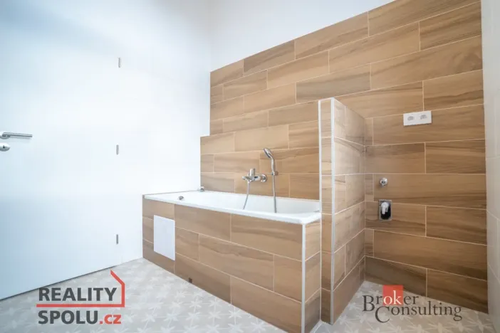 Pronájem bytu 2+kk, Stěžery, Zámecká, 47 m2