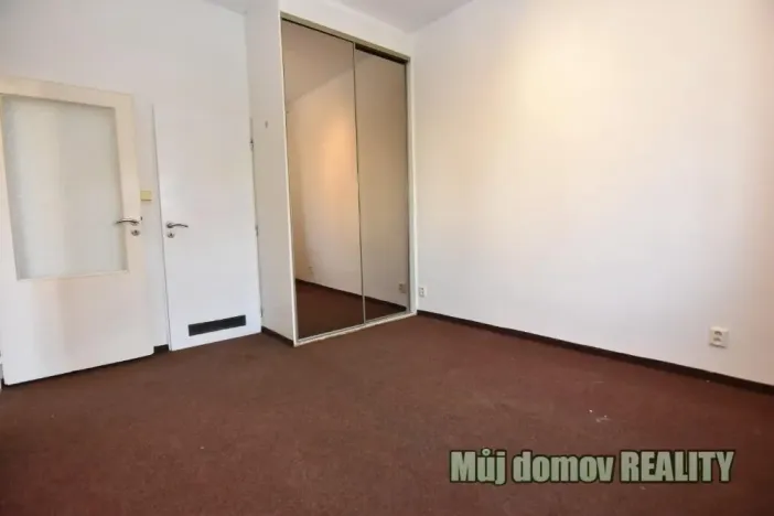 Pronájem bytu 1+kk, Praha - Vysočany, Freyova, 24 m2