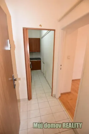 Pronájem bytu 1+kk, Praha - Vysočany, Freyova, 24 m2