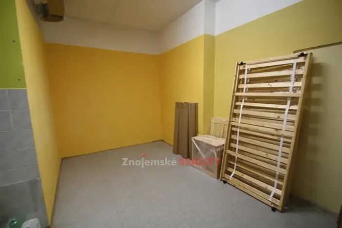 Pronájem obchodního prostoru, Znojmo, Vídeňská třída, 130 m2