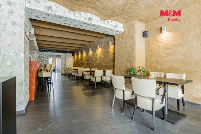 Prodej restaurace, Brušperk, náměstí J. A. Komenského, 350 m2