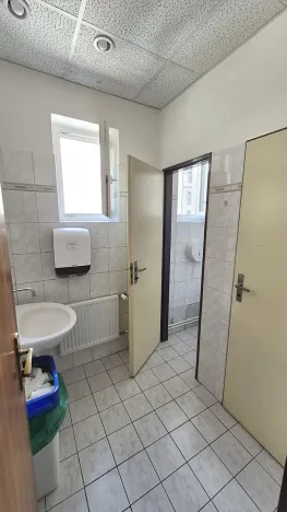 Pronájem kanceláře, Praha - Nové Město, Politických vězňů, 153 m2