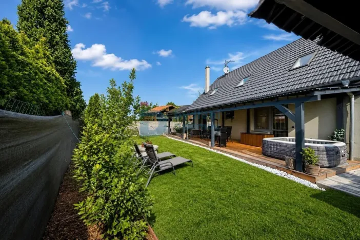 Prodej rodinného domu, Hlušovice, U Potoka, 161 m2