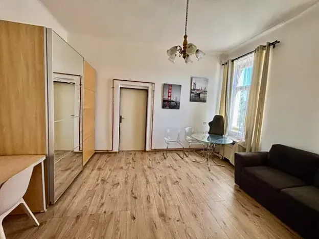 Pronájem bytu 2+1, Praha, U plynárny, 60 m2