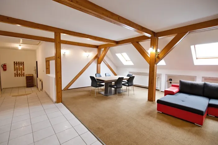 Pronájem bytu 3+1, Domažlice, Msgre. B. Staška, 125 m2