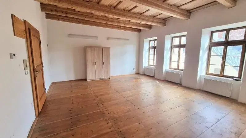 Pronájem bytu 2+kk, Jihlava, Husova, 60 m2