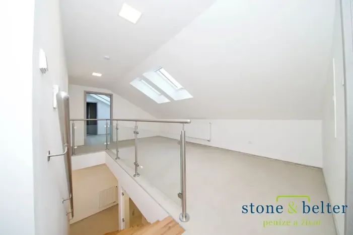 Pronájem bytu 3+kk, Praha - Bubeneč, Bubenečská, 115 m2