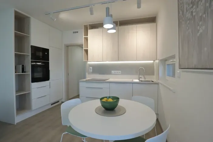 Pronájem bytu 3+kk, Praha, Výstavní, 72 m2