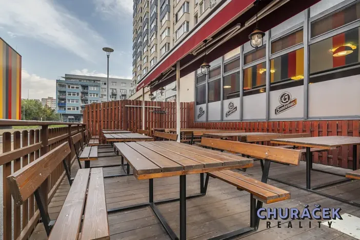 Prodej restaurace, Praha - Troja, Olštýnská, 378 m2