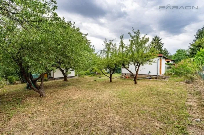 Prodej zahrady, Praha - Dejvice, Na Pučálce, 493 m2