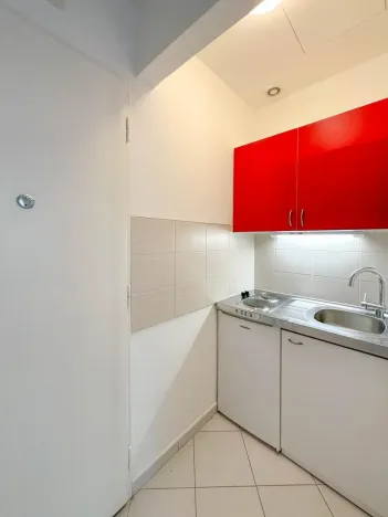 Pronájem bytu 1+kk, Praha - Staré Město, Bartolomějská, 25 m2