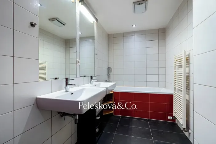 Prodej bytu 2+kk, Praha - Smíchov, Švédská, 65 m2