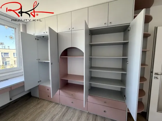 Prodej bytu 4+kk, Praha - Černý Most, Generála Janouška, 100 m2