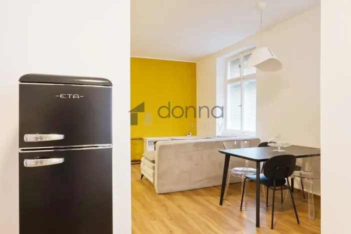 Pronájem bytu 1+1, Praha, Slezská, 43 m2