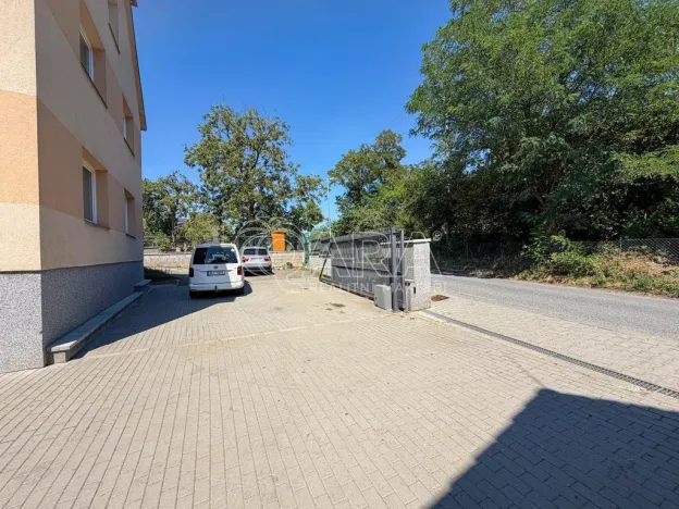 Pronájem bytu 1+kk, Křížkový Újezdec - Čenětice, 23 m2