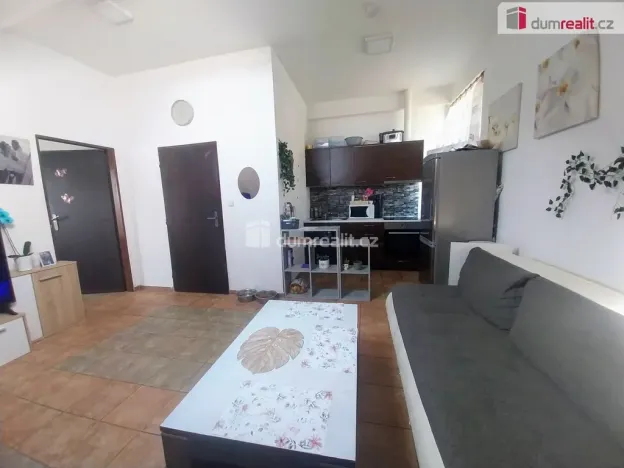 Pronájem bytu 2+kk, Veselí nad Moravou, Hutník, 36 m2