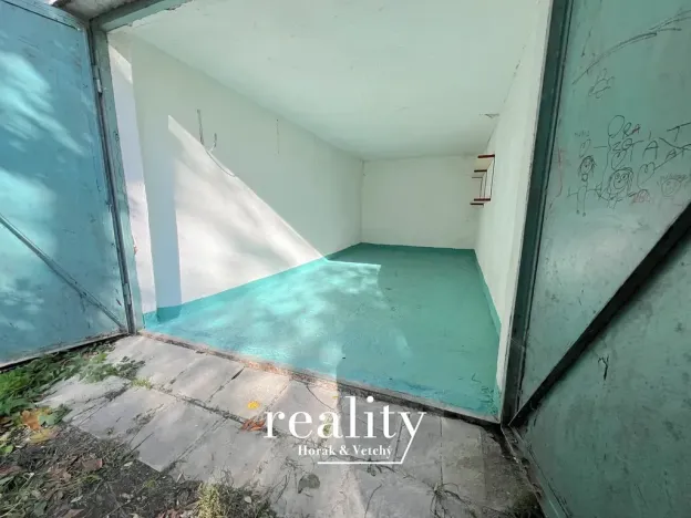 Prodej garáže, Znojmo, Přímětická, 18 m2