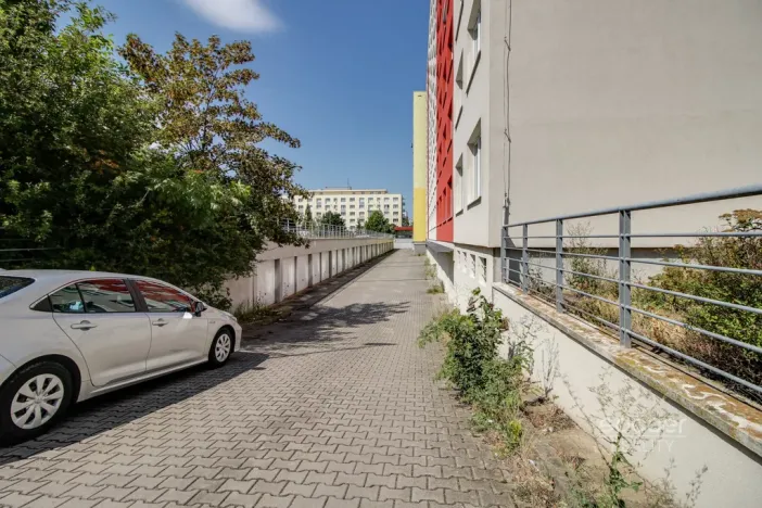 Prodej bytu 1+kk, Praha - Letňany, Třinecká, 40 m2