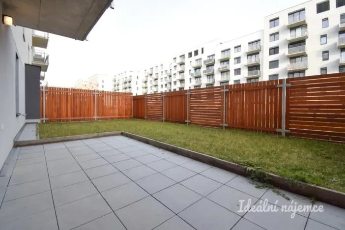 Pronájem bytu 1+kk, Brno, Střední, 29 m2