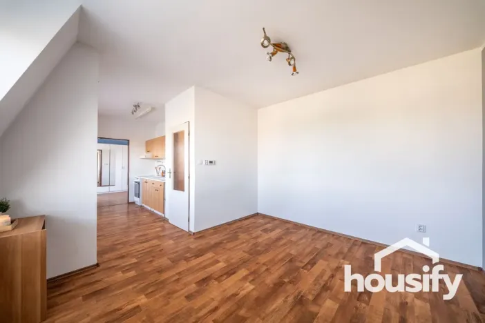 Pronájem bytu 2+kk, Znojmo, Vídeňská třída, 41 m2