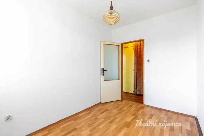 Pronájem bytu 3+1, Praha - Prosek, Jablonecká, 59 m2
