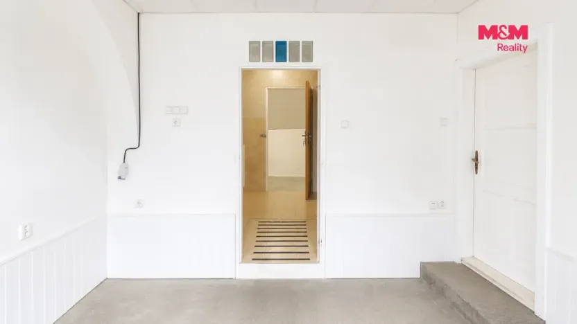 Pronájem komerční nemovitosti, Hranice - Hranice IV-Drahotuše, 29 m2