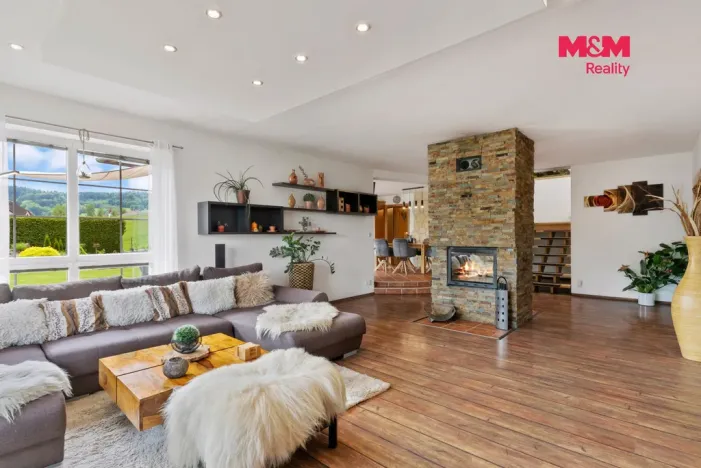 Prodej rodinného domu, Chuchelna, 290 m2
