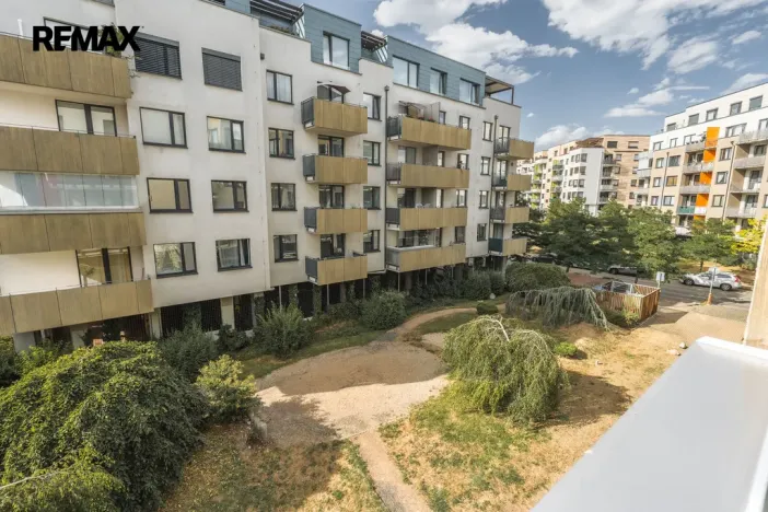Pronájem bytu 3+kk, Praha - Střížkov, Makedonská, 68 m2