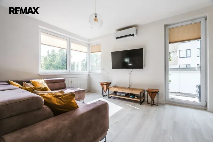 Pronájem bytu 3+kk, Praha - Střížkov, Makedonská, 68 m2