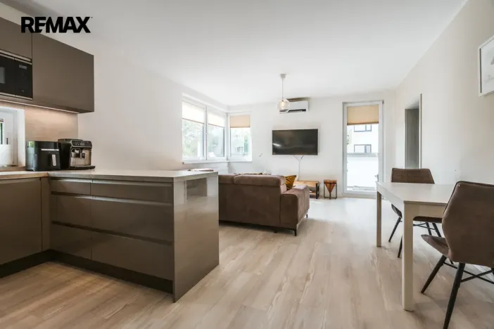 Pronájem bytu 3+kk, Praha - Střížkov, Makedonská, 68 m2