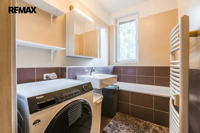 Pronájem bytu 3+kk, Praha - Střížkov, Makedonská, 68 m2