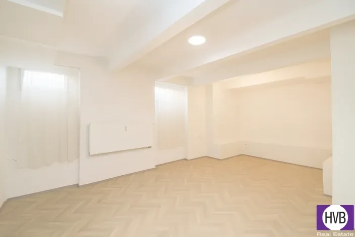 Pronájem bytu 2+kk, Praha, Dvorecké náměstí, 62 m2